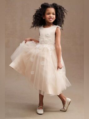 Princess Daliana
Emmie Floral Applique Tulle Flower Girl Dress Anthropologie